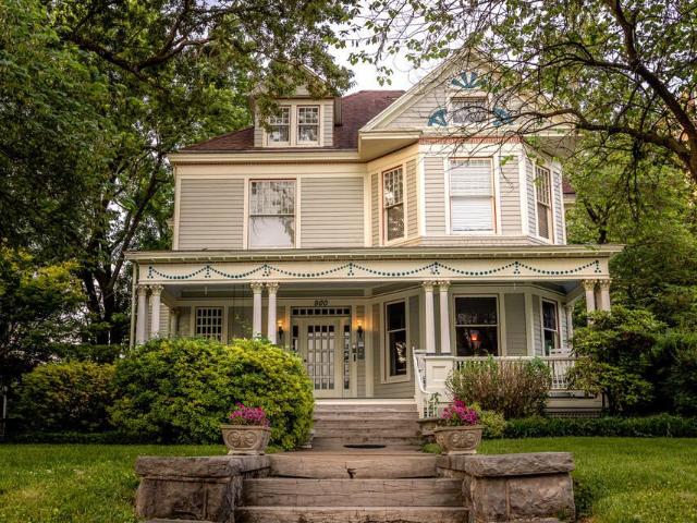 House for sale in Springfield, Missouri