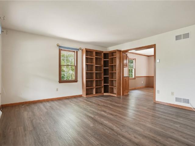 House for sale in Bradfordwoods, Pennsylvania
