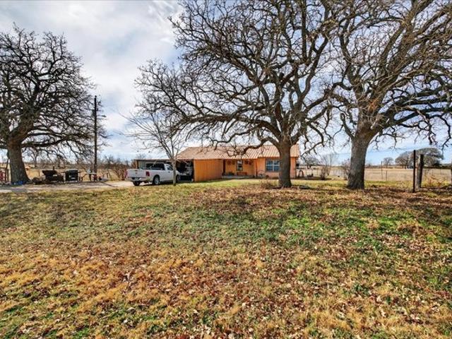 House for sale in De Leon, Texas