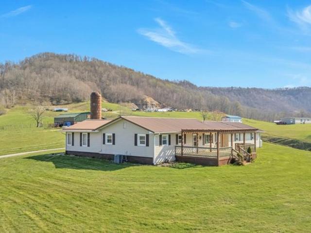House for sale in Summersville, West Virginia