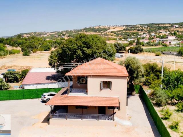 Foça, İzmir içerisinde kiralık Villa
