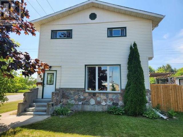 House for sale in Thunder Bay, Ontario
