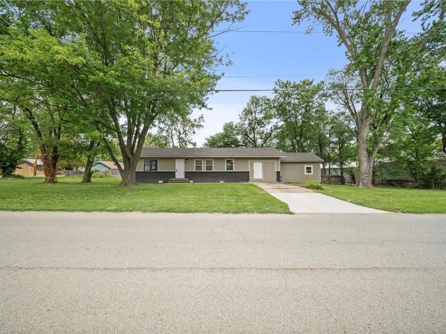 House for sale in Pea Ridge, Benton County