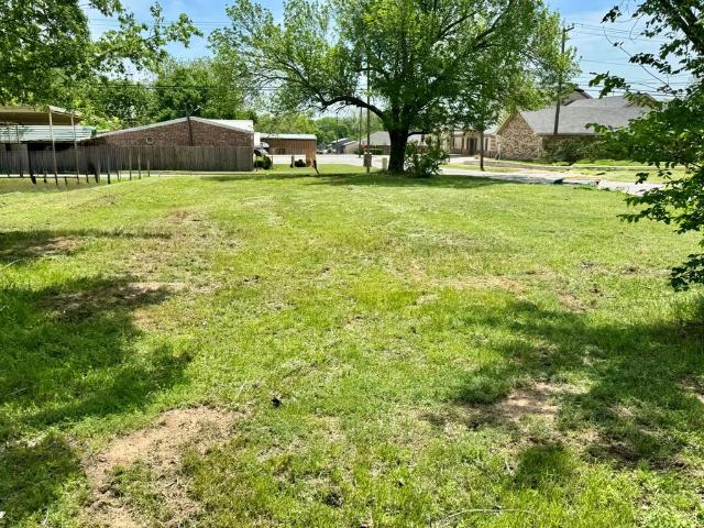 Land for sale in Bowie, Texas