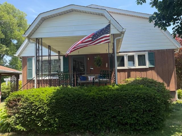 House for sale in Sesser, Illinois