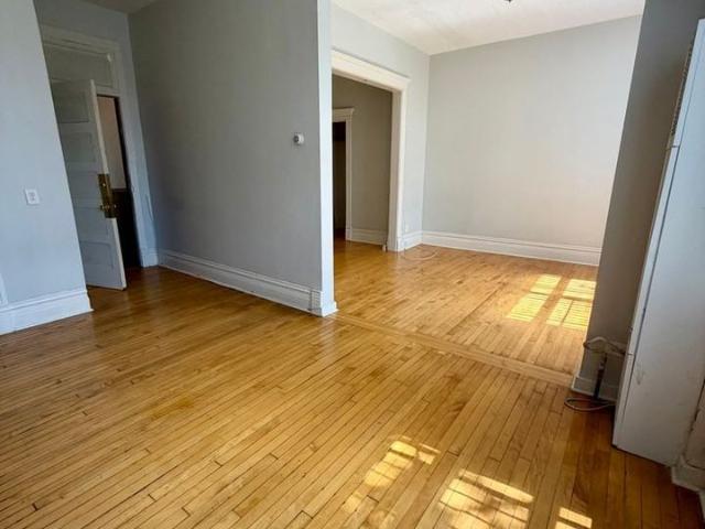 Apartment for rent in Chicago Park, Illinois
