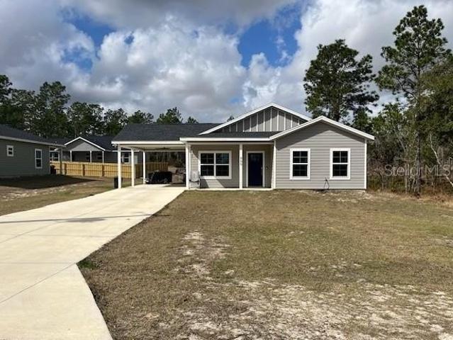 House for sale in Morriston, Florida