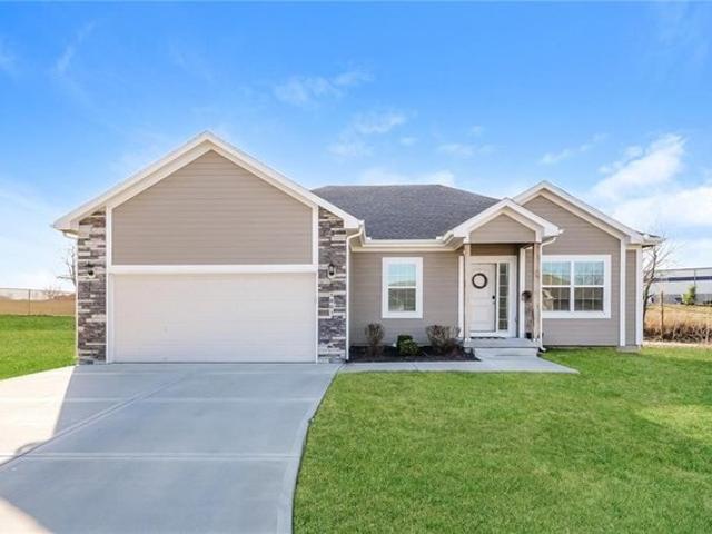House for sale in Grain Valley, Missouri
