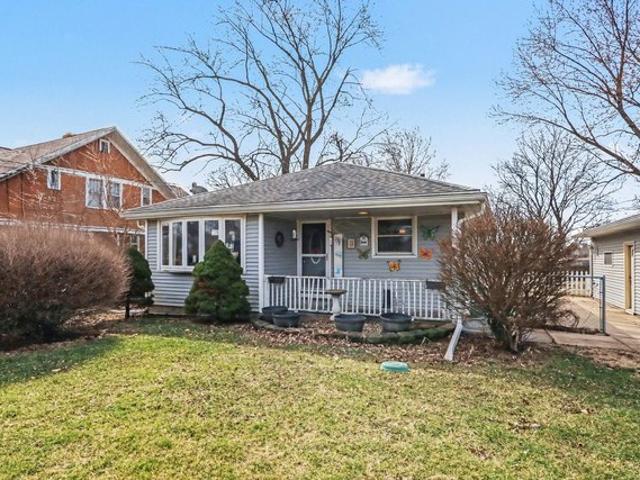 House for sale in Aurora, Illinois