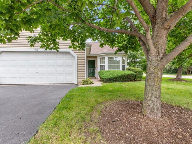 Townhouse for sale in Mchenry, Illinois