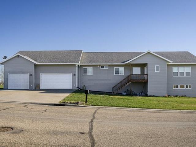 House for sale in Underwood, North Dakota