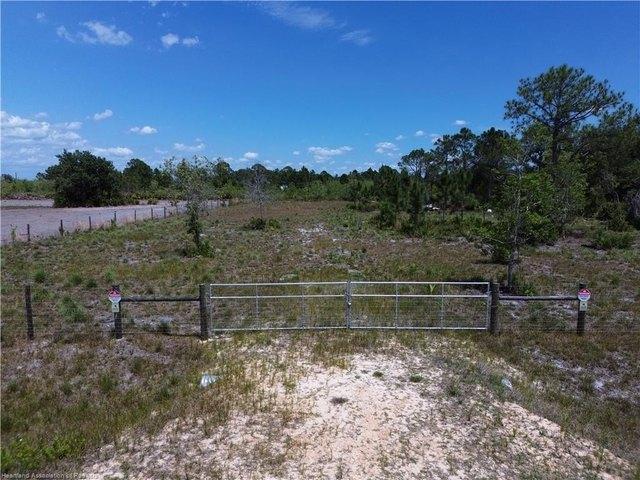Land for sale in Lorida, Florida