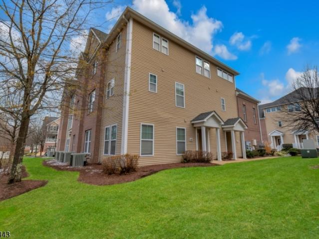 Townhouse for sale in Butler, New Jersey