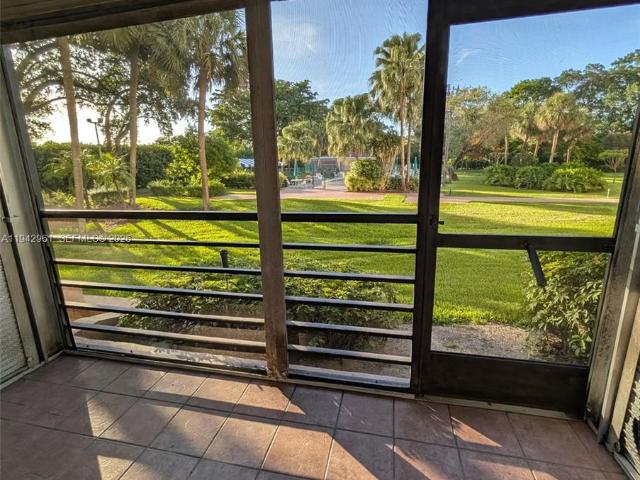 Condo for sale in Pembroke Pines, Florida