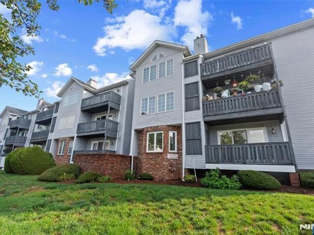 Condo for sale in Passaic, New Jersey