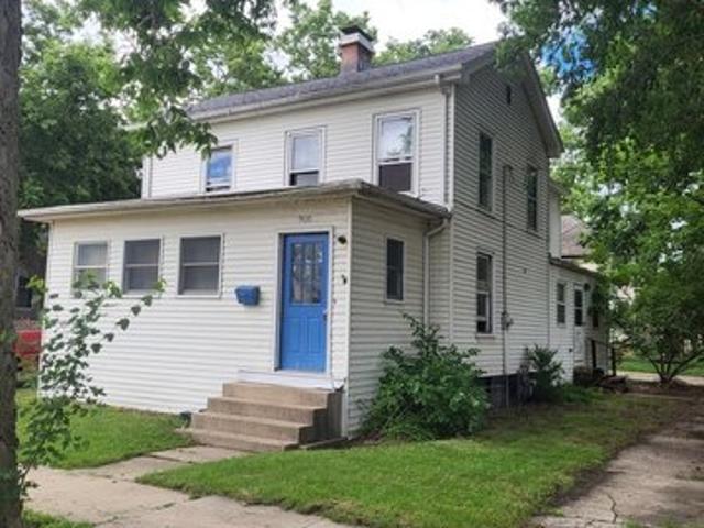 House for sale in Ottawa, Illinois