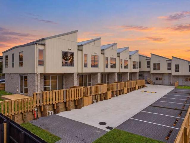 Townhouse for sale in Manukau, Ōtara-Papatoetoe