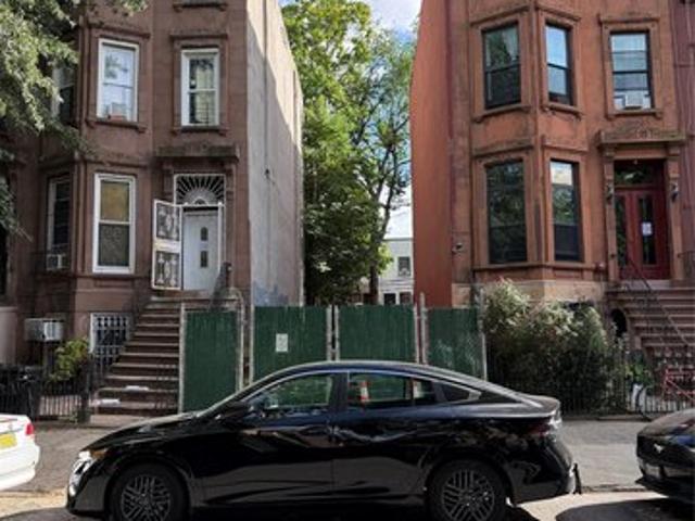 Land for sale in Fort Greene, New York