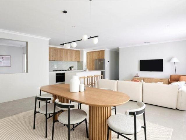 Cottage for sale in Yanchep, Western Australia