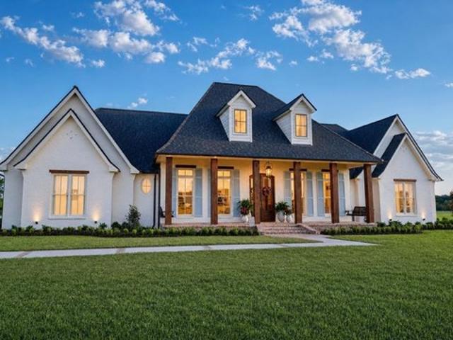 House for sale in St. Francisville, West Feliciana Parish