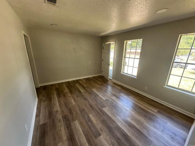 Property for rent in Ark