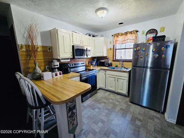 House for sale in Cresco, Pennsylvania