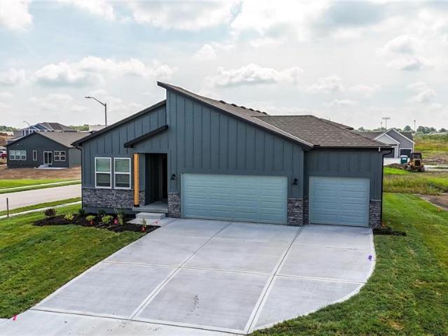 House for sale in Blue Springs, Missouri