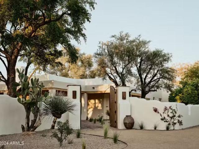 House for sale in Paradise Valley
