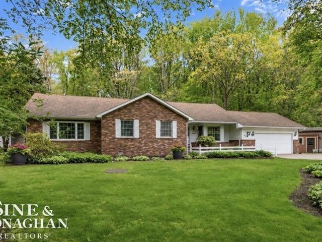 House for sale in Algonac, Michigan