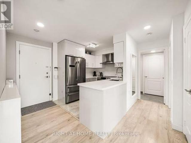 Condo for sale in Willowdale, Toronto