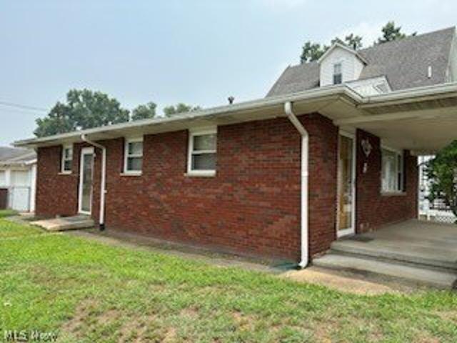 House for sale in Parkersburg, West Virginia