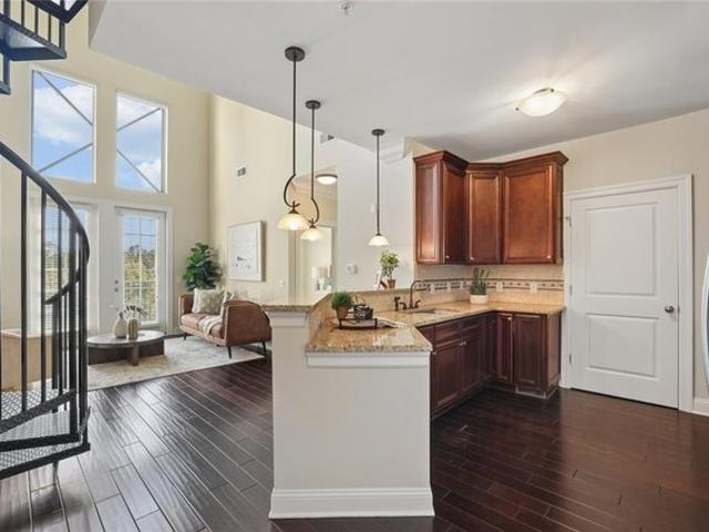 Condo for sale in Sandy Springs, Fulton County