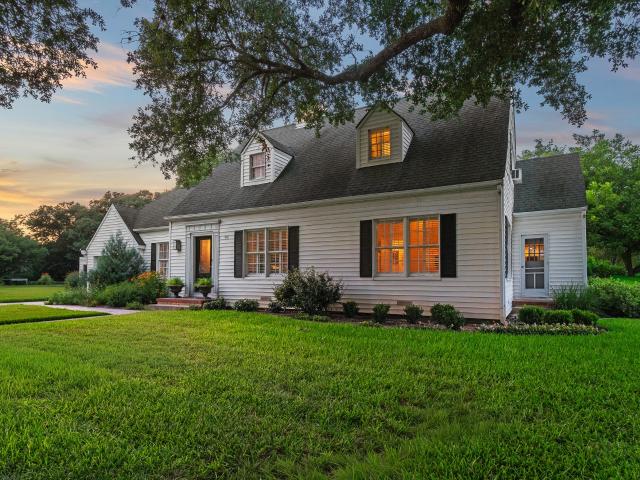 House for sale in Schulenburg, Fayette County