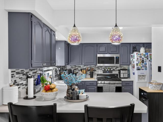 Condo for sale in Hobart, Lake County