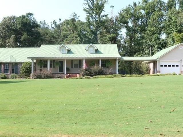 House for sale in Blue Mountain, Mississippi