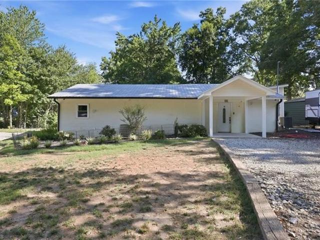 House for sale in Davidson, North Carolina