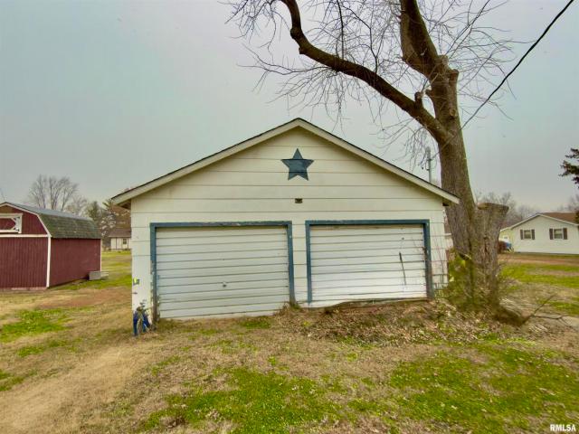 Land for sale in Flora, Illinois