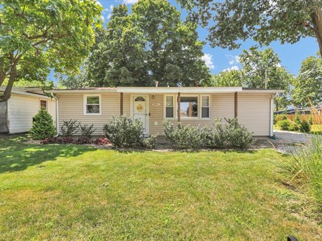 House for sale in Douglas, Illinois