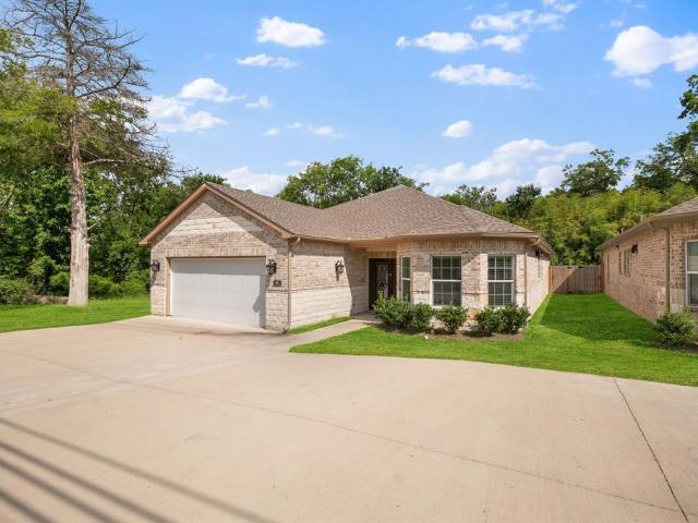 House for sale in Van Alstyne, Texas