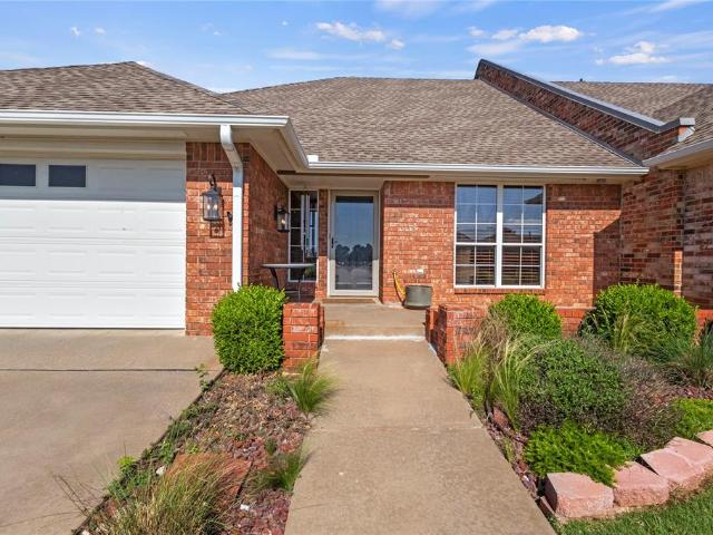 Townhouse for sale in Weatherford Townhouse for sale in Weatherford