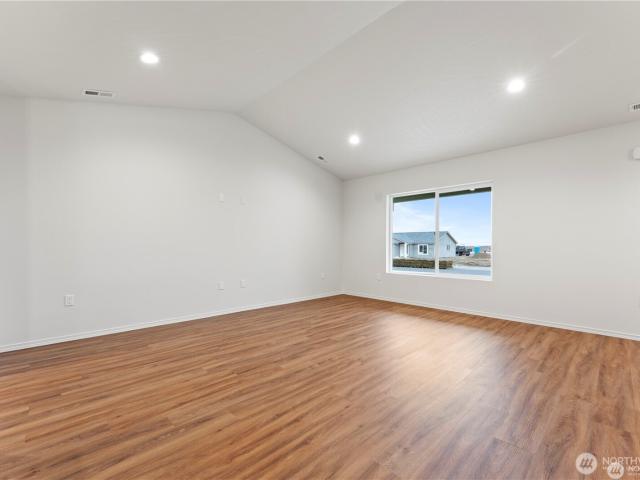 House for sale in Warden, Washington