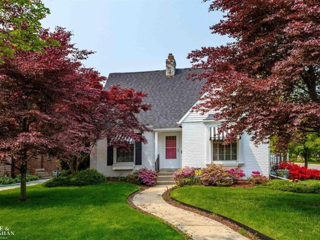 House for sale in Grosse Pointe, Michigan