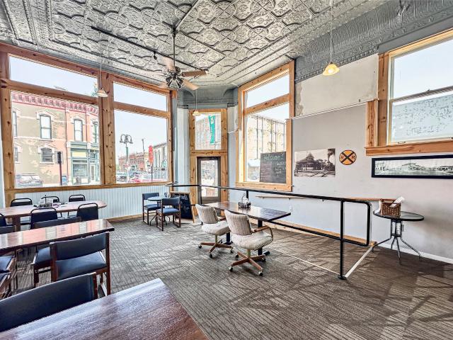 Commercial for sale in Grinnell, Poweshiek County