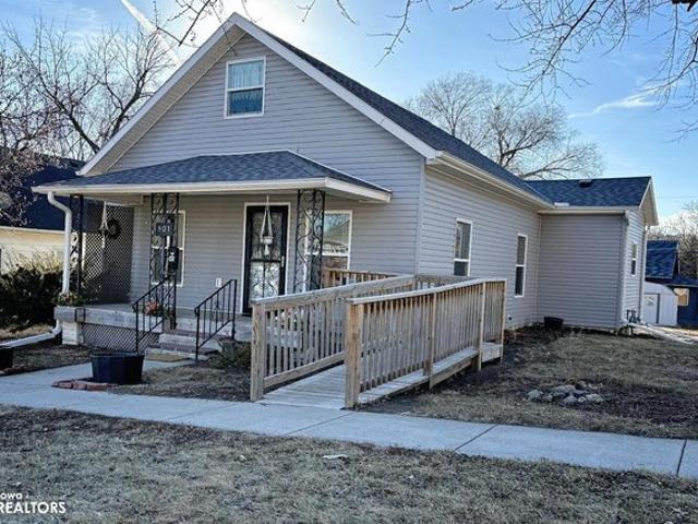 House for sale in Atlantic, Iowa