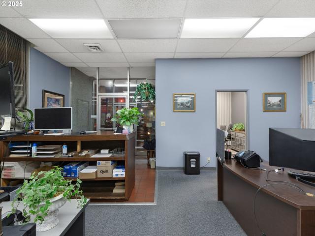 Commercial for sale in Oregonia