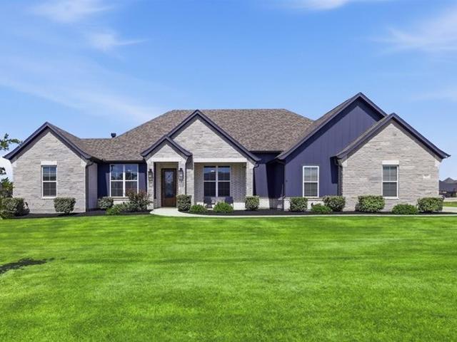 House for sale in Azle, Texas