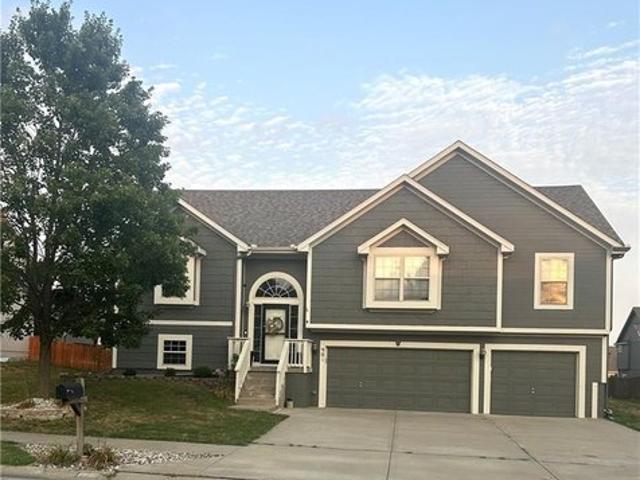 House for sale in Kearney, Missouri