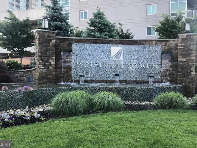 Condo for sale in Philadelphia, Pennsylvania