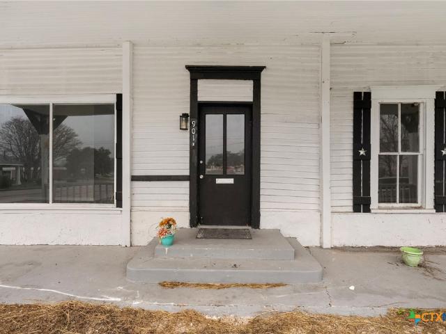 Commercial for sale in Gonzales