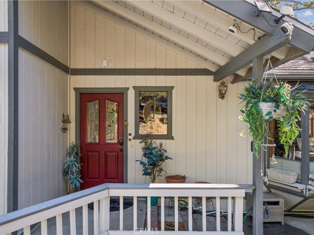 House for sale in Cedarpines Park, California
